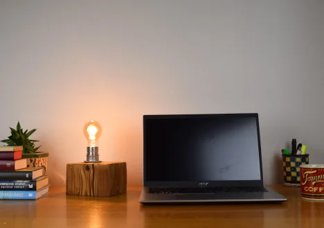 Lampa Hendrix(3).jpg