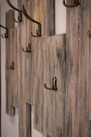 Věšák_curtis (4).JPG